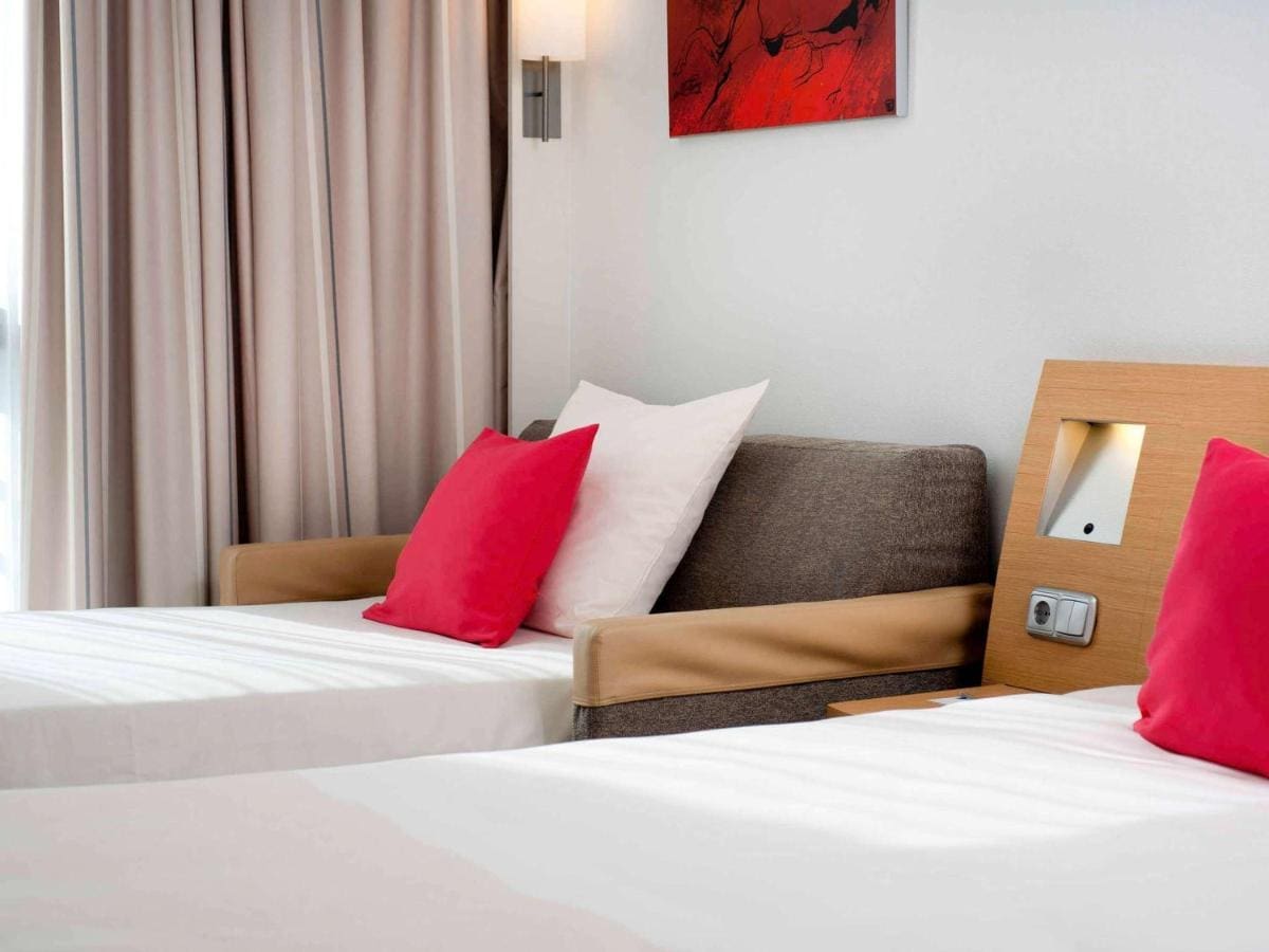 novotel-lyon-gerland-musee-des-confluences_17503014098