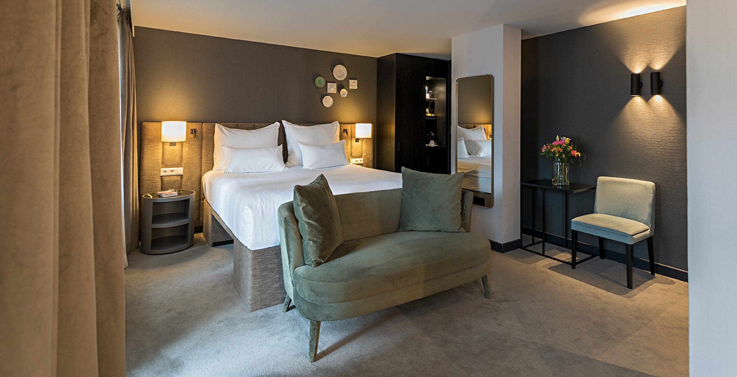 pestana-amsterdam-gallery-accommodation-deluxe-bed